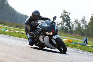 Красота по-японски или московский тест Honda CBR 1000RR Fireblade 2008